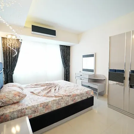 Azura Park Residence Apartman *